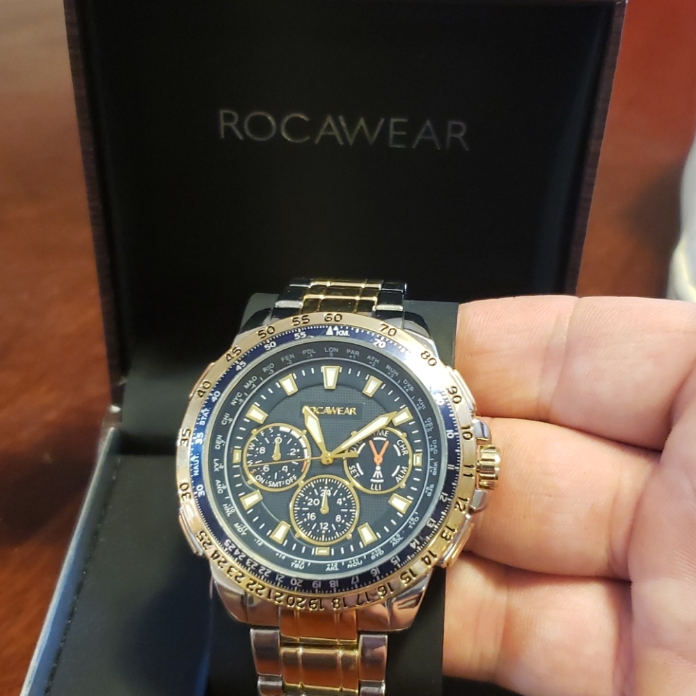 Mens Rocawear Watch **Will trade for jordans**